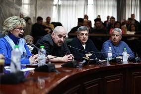 Όλοι υπέρ Τζαφέτα στο Δημοτικό Συμβούλιο - "Λάθος δικό μου " δήλωσε ο καλλιτεχνικός διευθυντής Ορέστης Τάτσης